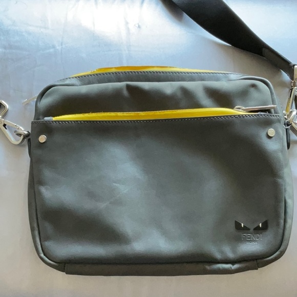 SOLD // Authentic FENDI leather Side Bag Light grey/yellow - Picture 1 of 10